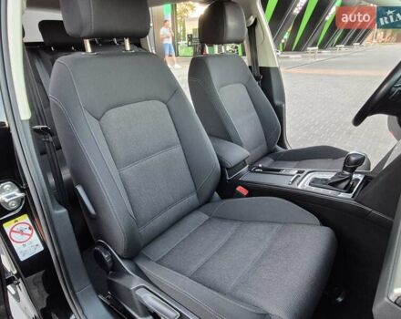 Черный Фольксваген Пассат, объемом двигателя 1.97 л и пробегом 256 тыс. км за 17777 $, фото 118 на Automoto.ua