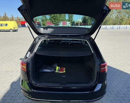 Чорний Фольксваген Пассат, об'ємом двигуна 2 л та пробігом 274 тис. км за 17650 $, фото 36 на Automoto.ua