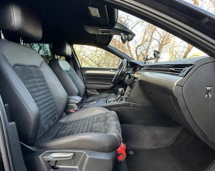 Черный Фольксваген Пассат, объемом двигателя 2 л и пробегом 186 тыс. км за 19950 $, фото 114 на Automoto.ua