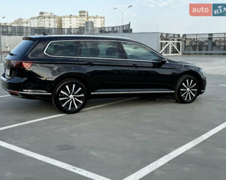 Черный Фольксваген Пассат, объемом двигателя 1.97 л и пробегом 129 тыс. км за 27000 $, фото 11 на Automoto.ua