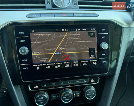 Чорний Фольксваген Пассат, об'ємом двигуна 2 л та пробігом 274 тис. км за 17650 $, фото 33 на Automoto.ua