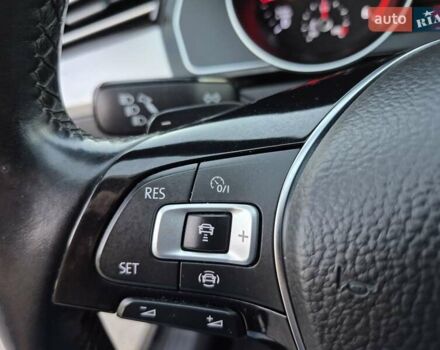 Черный Фольксваген Пассат, объемом двигателя 1.97 л и пробегом 256 тыс. км за 17777 $, фото 34 на Automoto.ua