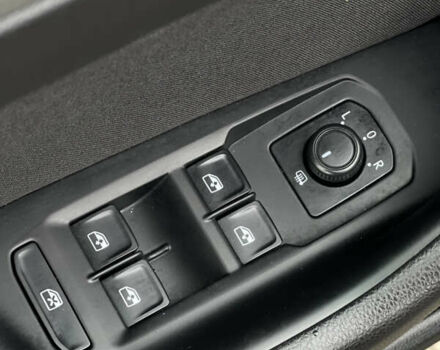 Черный Фольксваген Пассат, объемом двигателя 1.97 л и пробегом 281 тыс. км за 18099 $, фото 18 на Automoto.ua