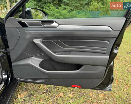 Черный Фольксваген Пассат, объемом двигателя 1.97 л и пробегом 254 тыс. км за 22800 $, фото 19 на Automoto.ua