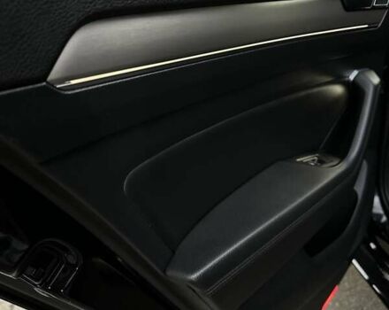 Черный Фольксваген Пассат, объемом двигателя 2 л и пробегом 186 тыс. км за 20499 $, фото 106 на Automoto.ua