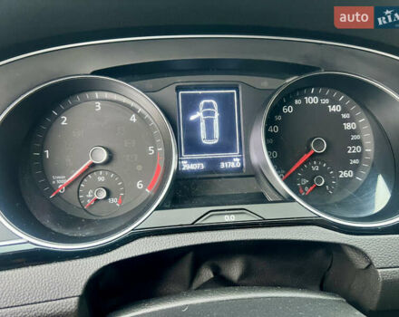 Черный Фольксваген Пассат, объемом двигателя 1.97 л и пробегом 295 тыс. км за 17599 $, фото 11 на Automoto.ua