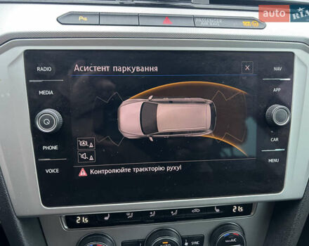 Черный Фольксваген Пассат, объемом двигателя 1.97 л и пробегом 250 тыс. км за 18400 $, фото 34 на Automoto.ua