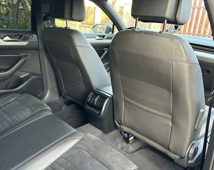 Черный Фольксваген Пассат, объемом двигателя 2 л и пробегом 186 тыс. км за 19950 $, фото 123 на Automoto.ua