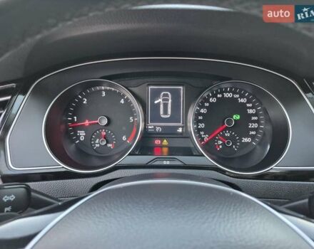 Черный Фольксваген Пассат, объемом двигателя 1.97 л и пробегом 256 тыс. км за 17777 $, фото 27 на Automoto.ua