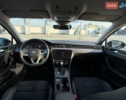 Черный Фольксваген Пассат, объемом двигателя 1.97 л и пробегом 129 тыс. км за 27000 $, фото 36 на Automoto.ua