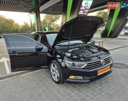 Черный Фольксваген Пассат, объемом двигателя 1.97 л и пробегом 256 тыс. км за 17777 $, фото 111 на Automoto.ua
