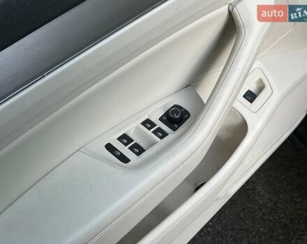 Чорний Фольксваген Пассат, об'ємом двигуна 2 л та пробігом 107 тис. км за 27440 $, фото 18 на Automoto.ua