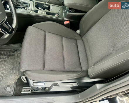 Черный Фольксваген Пассат, объемом двигателя 1.97 л и пробегом 295 тыс. км за 17599 $, фото 9 на Automoto.ua