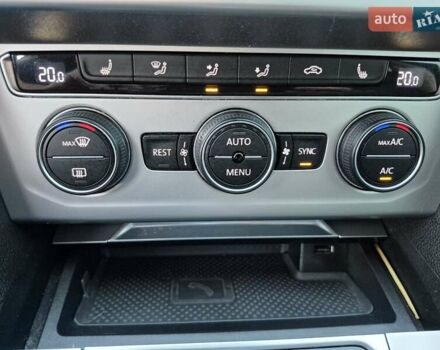 Черный Фольксваген Пассат, объемом двигателя 1.97 л и пробегом 256 тыс. км за 17777 $, фото 38 на Automoto.ua