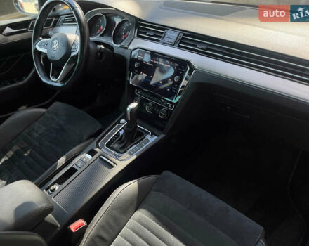 Черный Фольксваген Пассат, объемом двигателя 2 л и пробегом 188 тыс. км за 21998 $, фото 22 на Automoto.ua