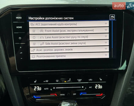 Черный Фольксваген Пассат, объемом двигателя 1.97 л и пробегом 254 тыс. км за 22800 $, фото 8 на Automoto.ua