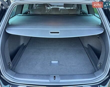 Черный Фольксваген Пассат, объемом двигателя 1.97 л и пробегом 200 тыс. км за 23300 $, фото 74 на Automoto.ua