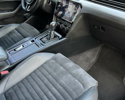 Черный Фольксваген Пассат, объемом двигателя 2 л и пробегом 186 тыс. км за 19950 $, фото 115 на Automoto.ua