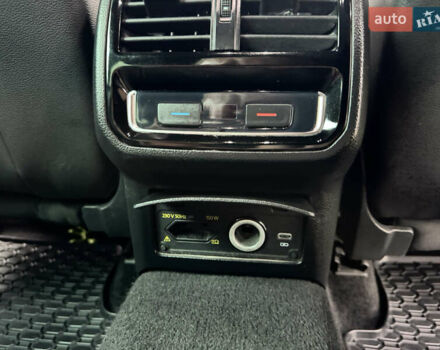 Черный Фольксваген Пассат, объемом двигателя 1.97 л и пробегом 254 тыс. км за 22800 $, фото 21 на Automoto.ua