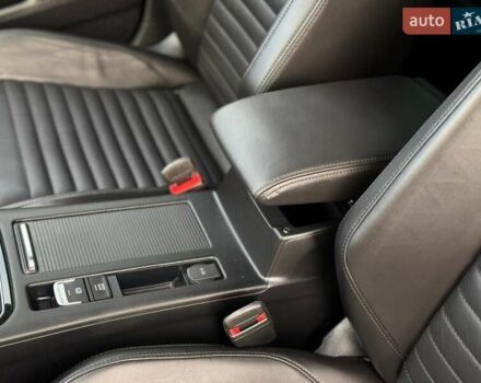Чорний Фольксваген Пассат, об'ємом двигуна 1.97 л та пробігом 147 тис. км за 25999 $, фото 33 на Automoto.ua