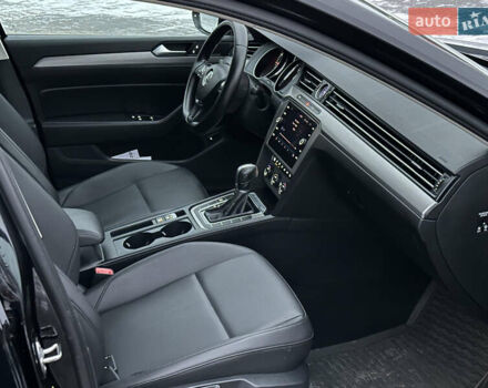 Чорний Фольксваген Пассат, об'ємом двигуна 1.97 л та пробігом 262 тис. км за 15700 $, фото 21 на Automoto.ua