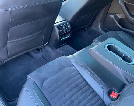 Черный Фольксваген Пассат, объемом двигателя 2 л и пробегом 235 тыс. км за 19771 $, фото 14 на Automoto.ua