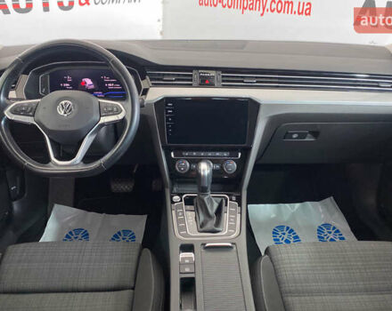 Черный Фольксваген Пассат, объемом двигателя 1.97 л и пробегом 184 тыс. км за 22950 $, фото 17 на Automoto.ua