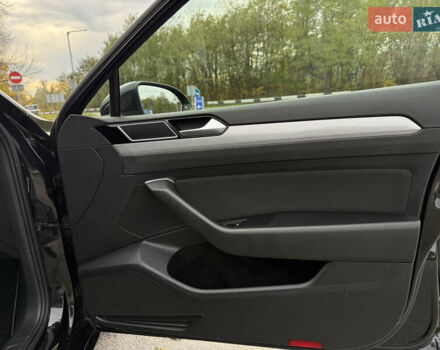 Черный Фольксваген Пассат, объемом двигателя 1.97 л и пробегом 273 тыс. км за 17999 $, фото 33 на Automoto.ua