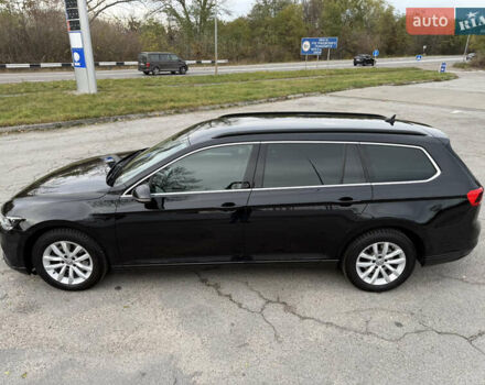 Черный Фольксваген Пассат, объемом двигателя 1.97 л и пробегом 273 тыс. км за 17999 $, фото 13 на Automoto.ua