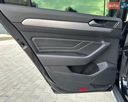 Черный Фольксваген Пассат, объемом двигателя 1.97 л и пробегом 186 тыс. км за 27400 $, фото 18 на Automoto.ua