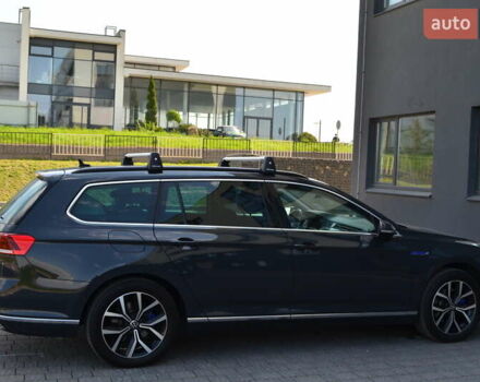 Черный Фольксваген Пассат, объемом двигателя 1.4 л и пробегом 170 тыс. км за 22502 $, фото 35 на Automoto.ua