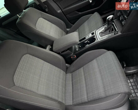 Чорний Фольксваген Пассат, об'ємом двигуна 2 л та пробігом 200 тис. км за 18999 $, фото 38 на Automoto.ua