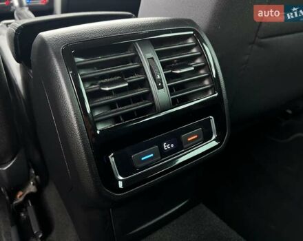 Черный Фольксваген Пассат, объемом двигателя 1.4 л и пробегом 170 тыс. км за 22502 $, фото 32 на Automoto.ua