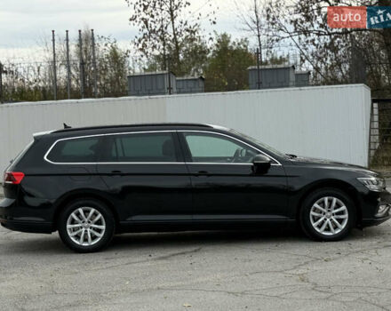 Чорний Фольксваген Пассат, об'ємом двигуна 2 л та пробігом 200 тис. км за 18999 $, фото 6 на Automoto.ua