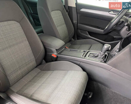 Черный Фольксваген Пассат, объемом двигателя 1.97 л и пробегом 184 тыс. км за 22950 $, фото 10 на Automoto.ua