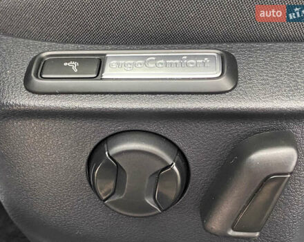 Черный Фольксваген Пассат, объемом двигателя 1.97 л и пробегом 184 тыс. км за 22950 $, фото 8 на Automoto.ua