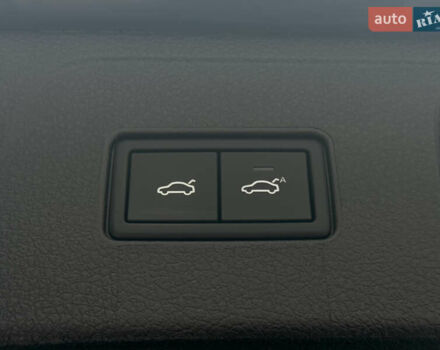 Чорний Фольксваген Пассат, об'ємом двигуна 1.97 л та пробігом 221 тис. км за 22899 $, фото 30 на Automoto.ua