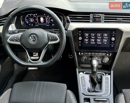 Черный Фольксваген Пассат, объемом двигателя 1.97 л и пробегом 186 тыс. км за 27400 $, фото 32 на Automoto.ua