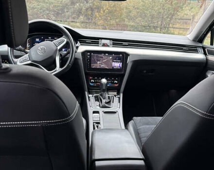 Черный Фольксваген Пассат, объемом двигателя 1.97 л и пробегом 207 тыс. км за 22700 $, фото 4 на Automoto.ua