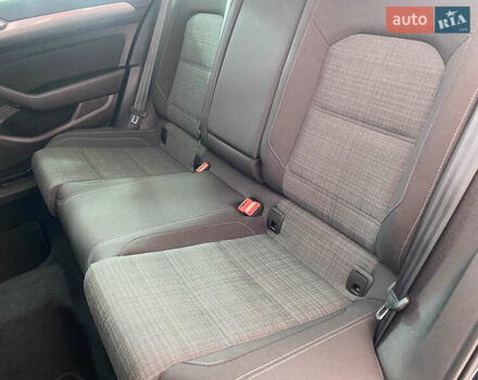 Черный Фольксваген Пассат, объемом двигателя 1.97 л и пробегом 184 тыс. км за 22950 $, фото 13 на Automoto.ua