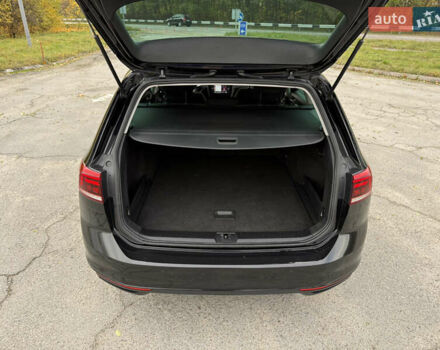 Чорний Фольксваген Пассат, об'ємом двигуна 2 л та пробігом 200 тис. км за 18999 $, фото 60 на Automoto.ua