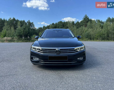 Черный Фольксваген Пассат, объемом двигателя 1.97 л и пробегом 145 тыс. км за 26300 $, фото 1 на Automoto.ua