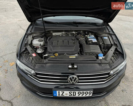 Черный Фольксваген Пассат, объемом двигателя 1.97 л и пробегом 273 тыс. км за 17999 $, фото 60 на Automoto.ua