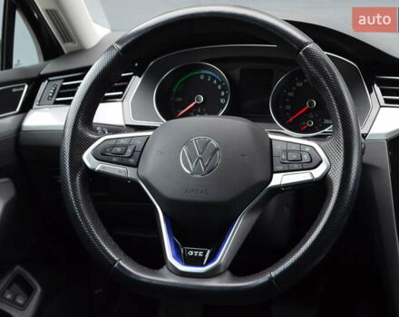 Черный Фольксваген Пассат, объемом двигателя 1.4 л и пробегом 170 тыс. км за 22502 $, фото 17 на Automoto.ua