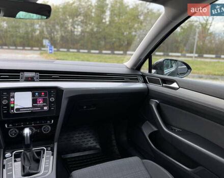 Чорний Фольксваген Пассат, об'ємом двигуна 2 л та пробігом 200 тис. км за 18999 $, фото 49 на Automoto.ua