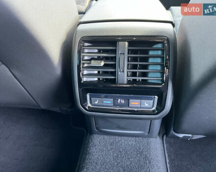 Черный Фольксваген Пассат, объемом двигателя 1.97 л и пробегом 145 тыс. км за 26300 $, фото 17 на Automoto.ua