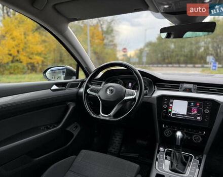 Чорний Фольксваген Пассат, об'ємом двигуна 2 л та пробігом 200 тис. км за 18999 $, фото 47 на Automoto.ua