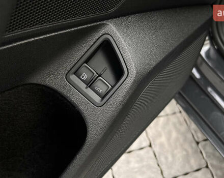 Черный Фольксваген Пассат, объемом двигателя 1.4 л и пробегом 170 тыс. км за 22502 $, фото 11 на Automoto.ua