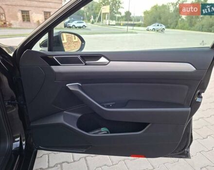 Черный Фольксваген Пассат, объемом двигателя 1.6 л и пробегом 225 тыс. км за 16999 $, фото 18 на Automoto.ua