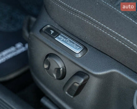 Черный Фольксваген Пассат, объемом двигателя 2 л и пробегом 252 тыс. км за 22900 $, фото 24 на Automoto.ua